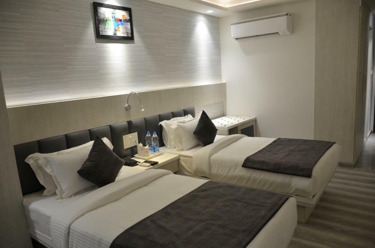 Hotel Radiance Bareli Exterior foto