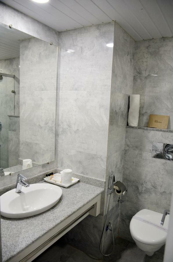 Hotel Radiance Bareli Exterior foto