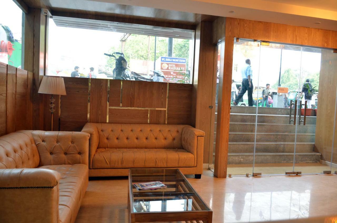 Hotel Radiance Bareli Exterior foto
