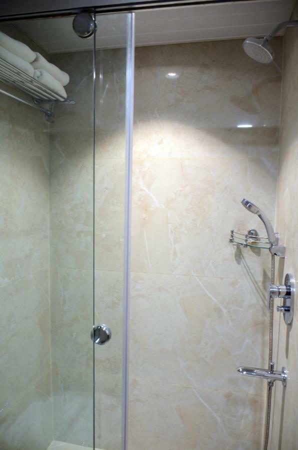 Hotel Radiance Bareli Exterior foto