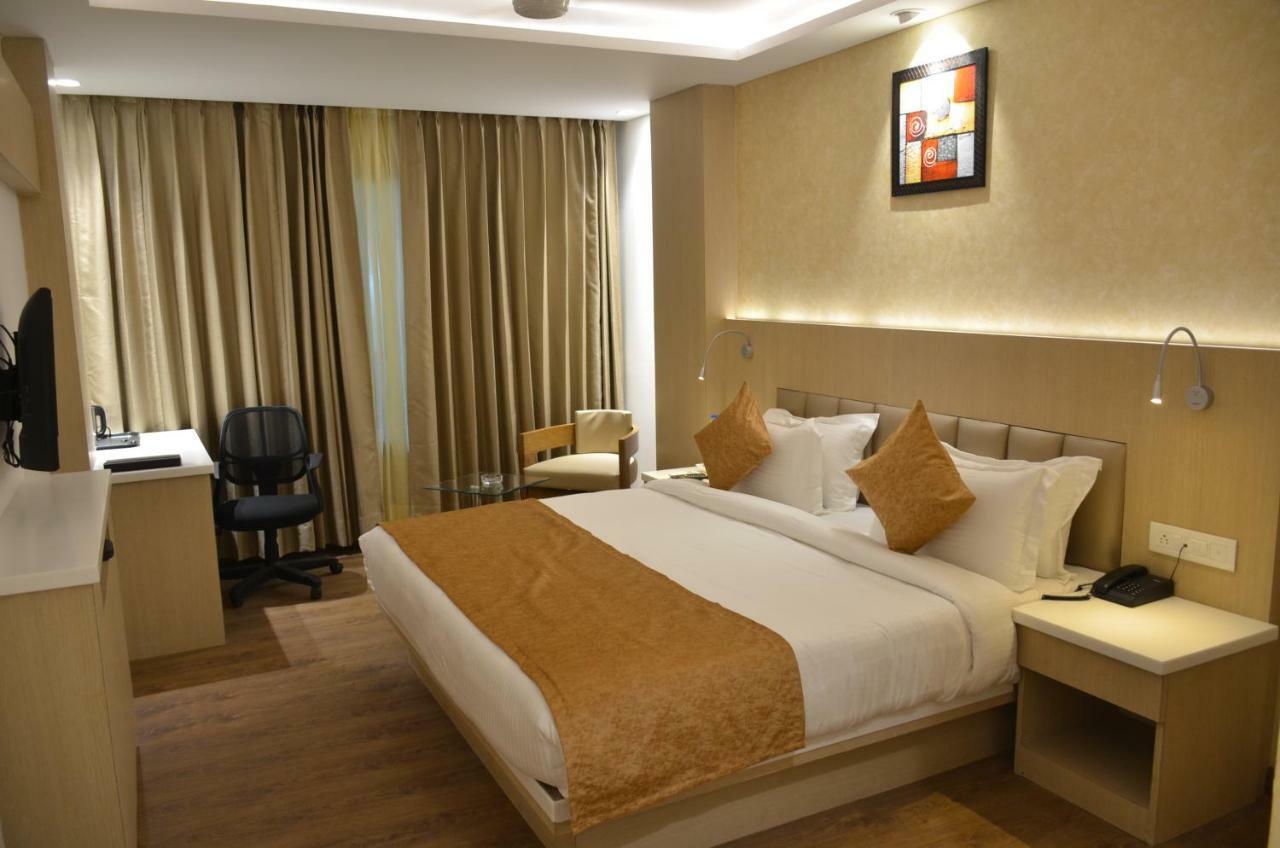Hotel Radiance Bareli Exterior foto